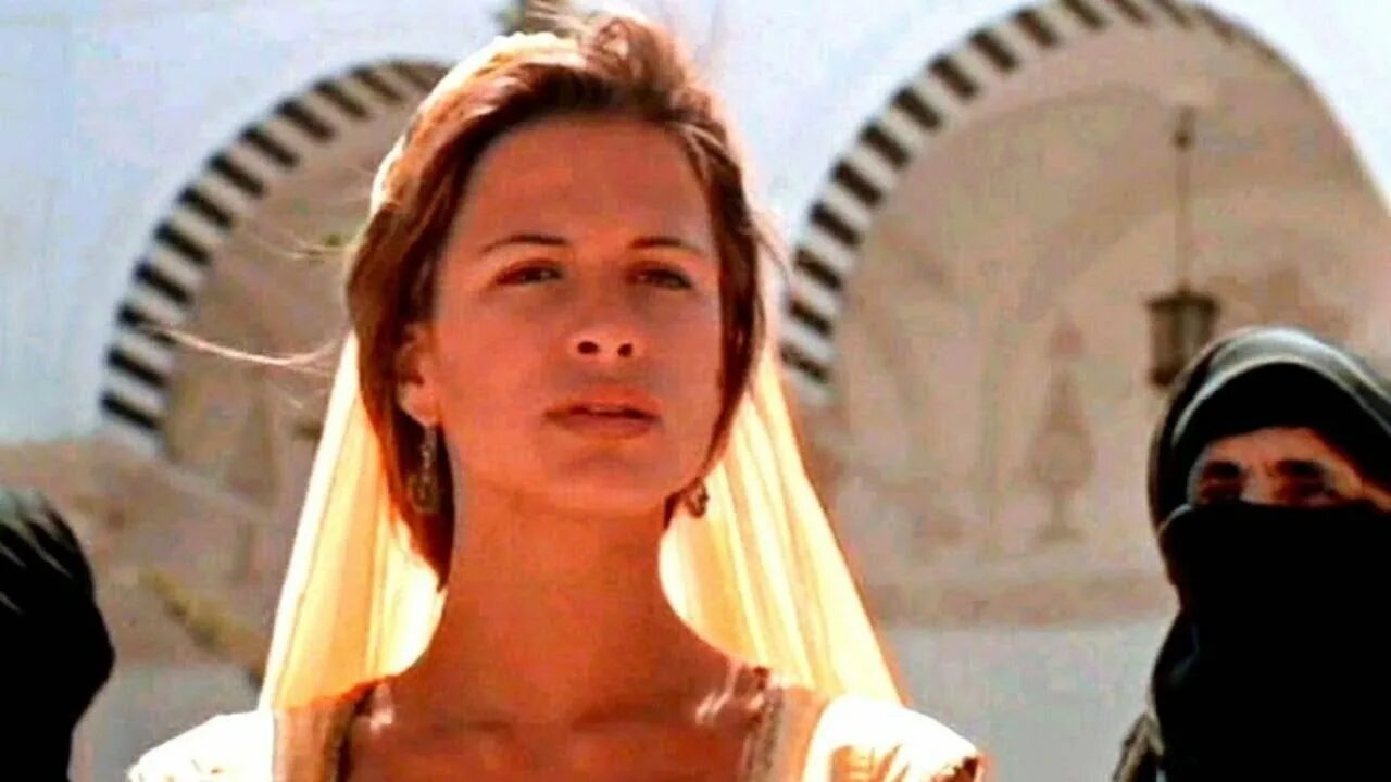 Кейт уинслет первый рыцарь. Первый рыцарь при дворе короля артура. Первый рыцарь при дворце короля артура. Первый рыцарь при дворе. Король артур первый рыцарь.