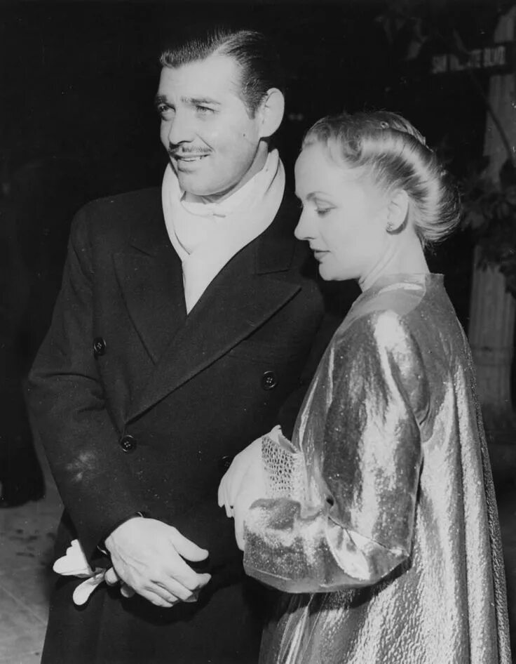 Кэрол ломбард гейбл. Кэрол ломбард в унесенных ветром. clark gable carole. кэрол ломбард и кларк.