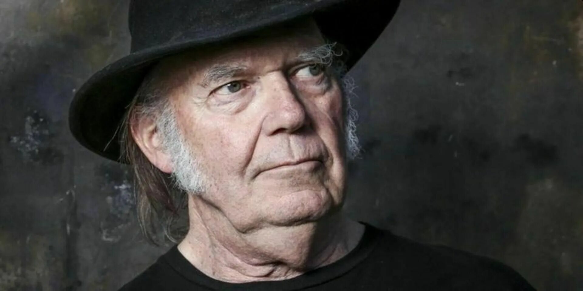 Neil young "Peace Trail, CD".