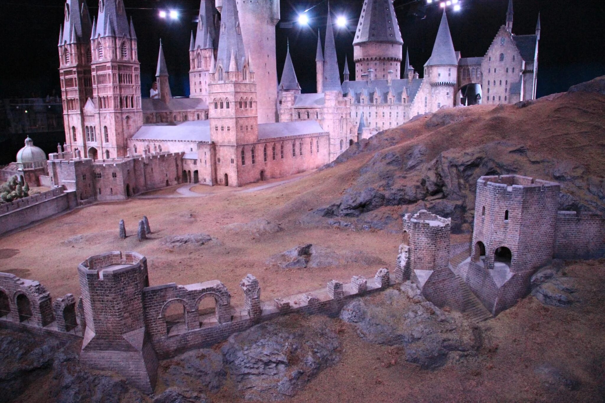 Хогвартс в реальности. Хогвартс замок в реальности шотландия. Замок гарри поттер замок хогвартс. Замок хогвартс из гарри поттера существует. Даремский собор хогвартс.