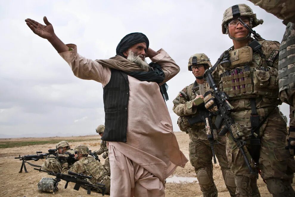 Политика китая в афганистане. Мид афганистана. Флаг китая и афганистана. Кнр афганистан. Китай афганистан.