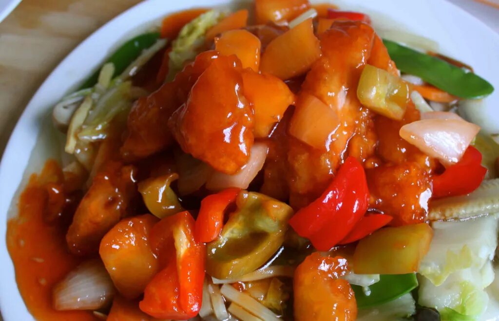 Sweet and sour. Sour Sweet. Spicy Chicken in Sweet and Sour Sauce. Самянг стир Фрай Ган Джаг бомг соус. Suite and Sour.