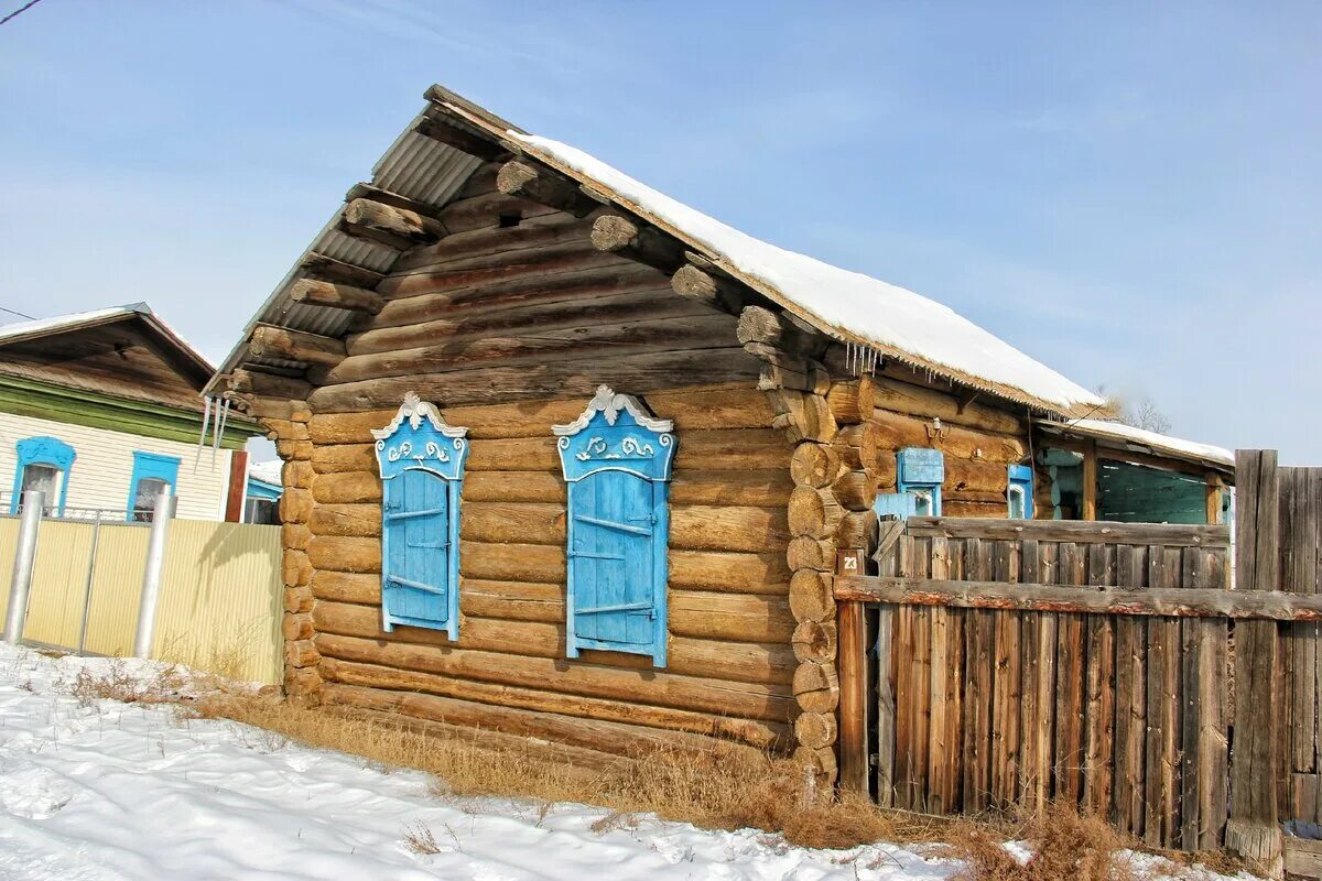 Село в бурятии. Бурятия деревня. Красивая деревня Бурятии. Бурятия дома. Булаганск деревня в Бурятии.