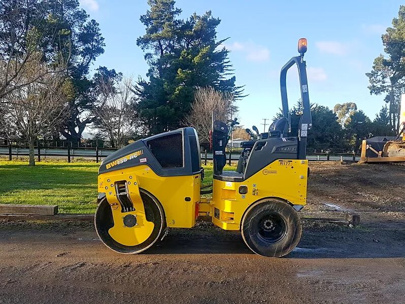 Бомаг 138 AC-5. Bomag BW 138 AC. Каток Бомаг 138 AC. Бомаг каток 4 тонн. Каток 4 тонны