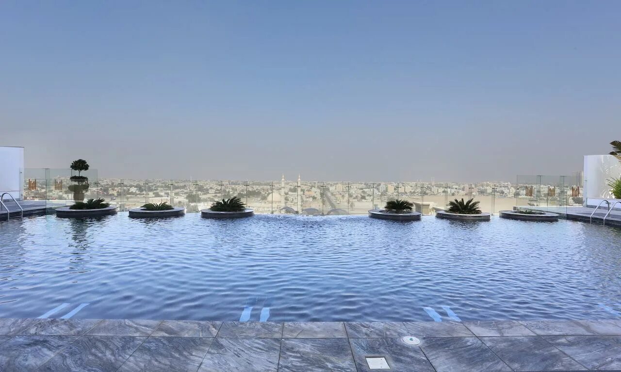 Тауэр плаза отель дубай. Товер плаза отель дубай. The tower plaza hotel dubai 5. Отель the tower plaza hotel dubai 5*. The tower plaza hotel 5.
