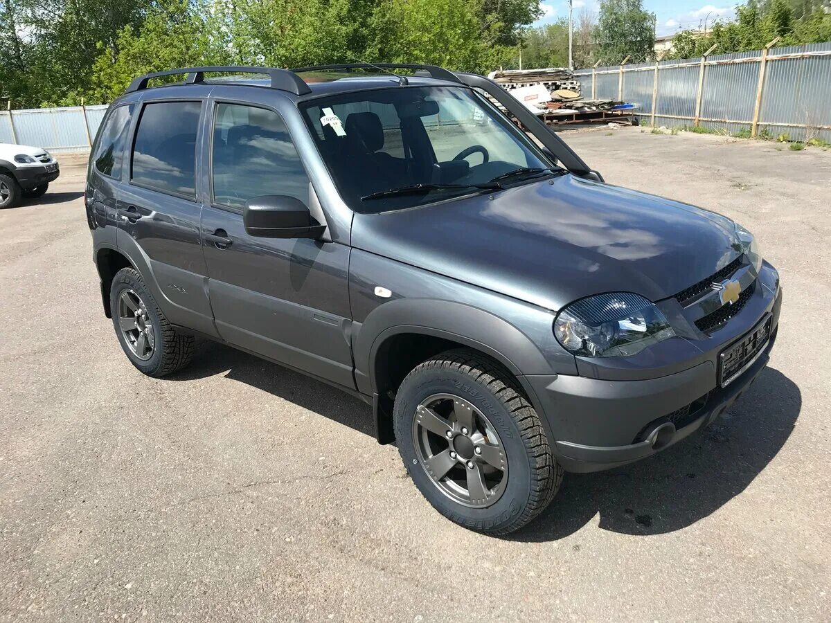 Нива шевроле курская. Chevrolet niva, 2013 на авто ру. Нива шевроле ставропольский край. Цвет авто нива шевроле 2013 года. Chevrolet niva 2011.