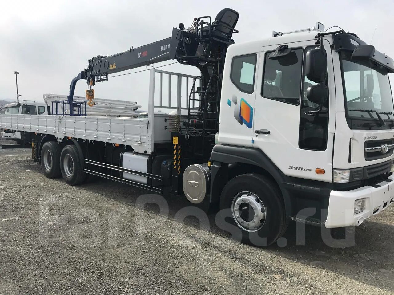 Isuzu манипулятор 5 тонн. Митсубиси фусо воровайка. Самогруз daewoo novus. Воровайки 10 тонн. Самогруз daewoo novus.