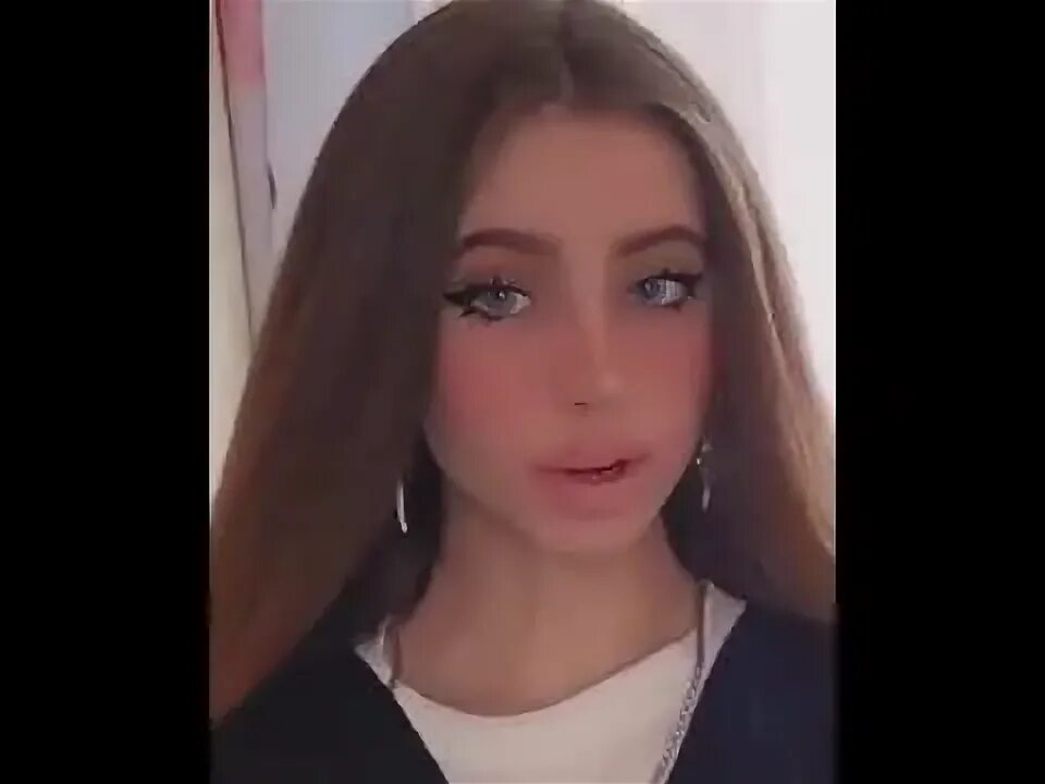 Какое имя у лии стефи