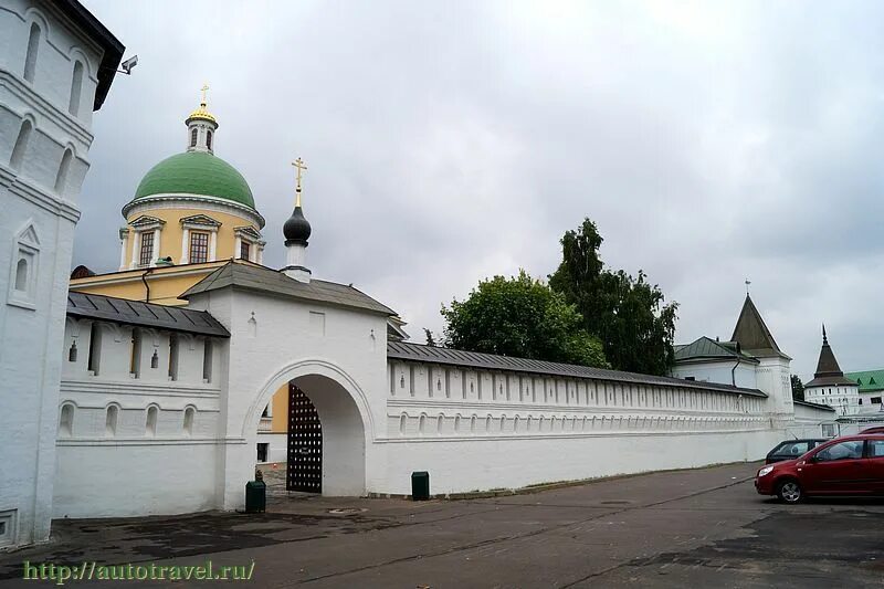 Свято данилов монастырь сайт. Свято-Данилов монастырь в Москве. Свято-Данилов монастырь в Москве Джирек. Данилов монастырь Федора Стратилата. Данилов кий монастырь в Москве.