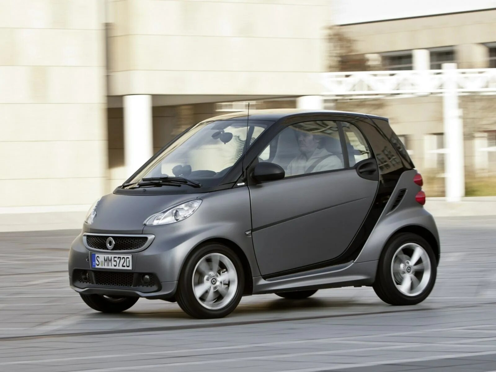 Какой самый лучший смарт. Smart fortwo (2-е поколение). мини-кар smart fortwo 2. мерседес смарт 1 поколение. mercedes smart 3.
