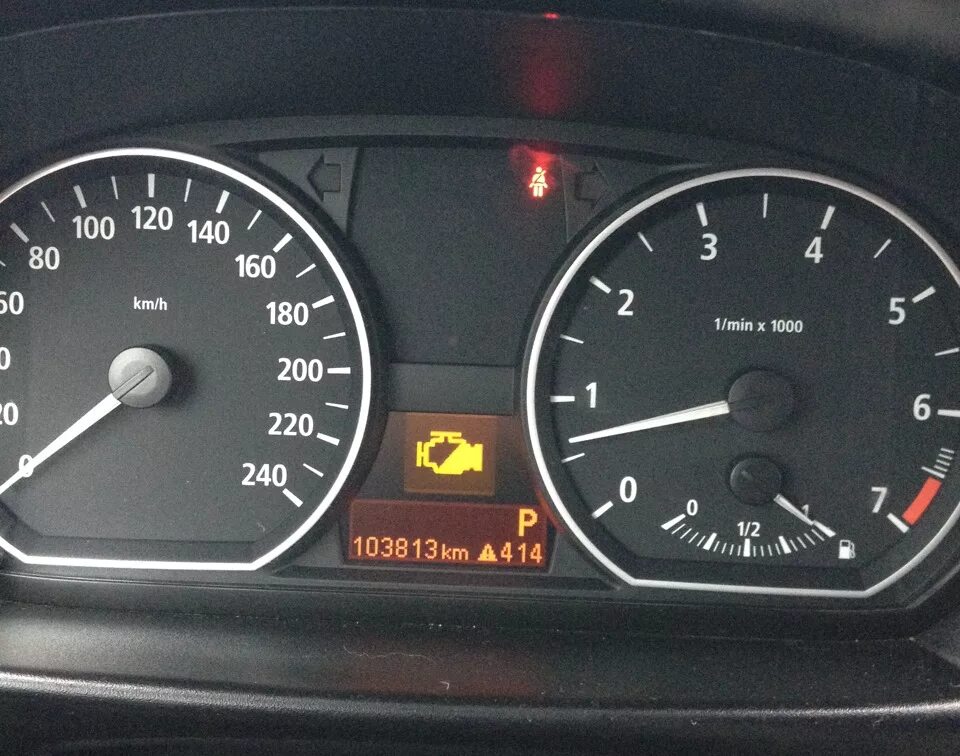 Check engine 2. Bmw e87 check engine. чек на бмв х5. чек авто бмв х1. чек бмв 116.