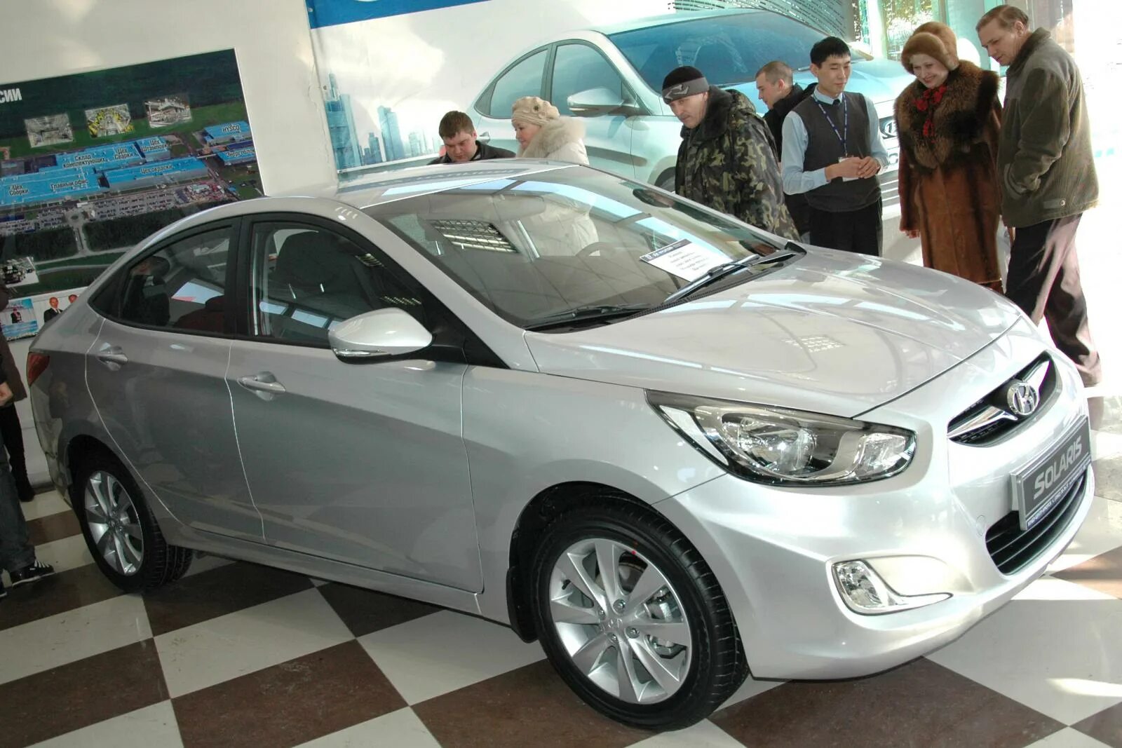 Солярис купить тула. Hyundai Solaris 2005. Хендай Солярис 2005 года. Hyundai Solaris дилер. Хендай Солярис в пределах 800 тыс.