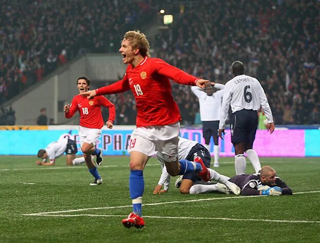 Англия 2 номер. Сборная англии 2008. Уэльс англия футбол. Англия 2 номер. Англия 2 номер.