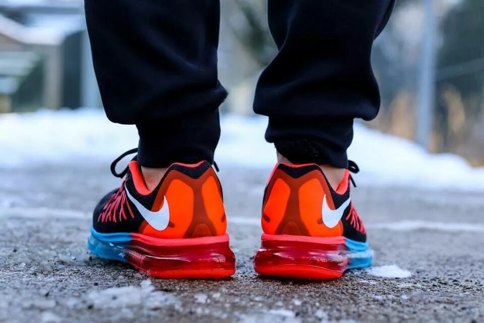 Nike Air Blue 2015. Кроссовки Nike Air Max 2015. Nike Air Max 2015 синие. Кроссовки Nike перевёрнутый. Перевернутые найк