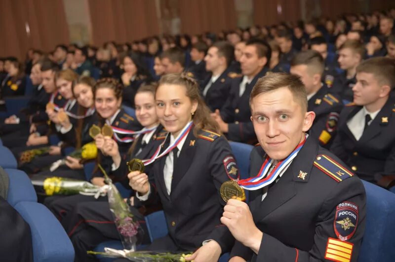 Сайт вси иркутск. Восточно-Сибирский институт МВД. Восточный Сибирский институт МВД В Иркутске. Восточно-Сибирский институт МВД преподаватель. Генерал института вси МВД Иркутск.