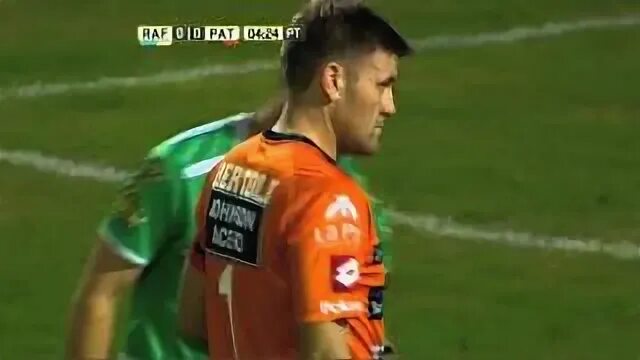 Хуан карлос касерес. Patronato. Патронато парана атлетико сан мигель. Патронато парана атлетико сан мигель. Футбольный матч.