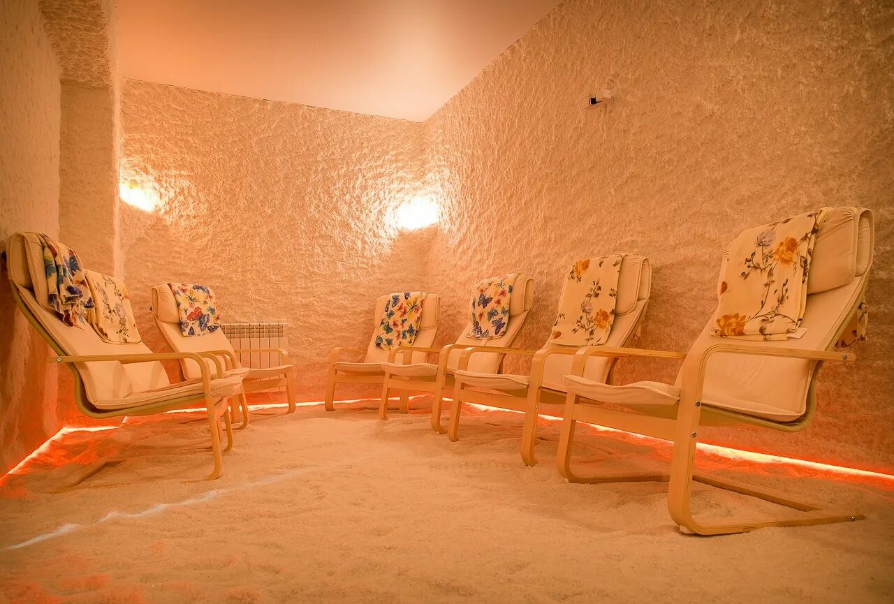 Солевая пещера ростов-на-дону. Соляная галокамера. Соляная пещера ялта интурист. Соляная галокамера. Соляная пещера хвалынск.