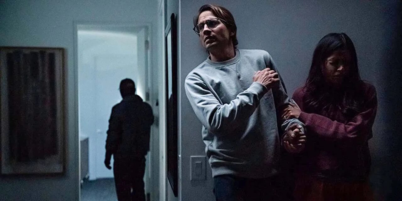 Посторонние 2021 отзывы. Посторонние 2021 отзывы. Посторонний 2021. Триллер интрига. Логан маршалл-грин 2019.