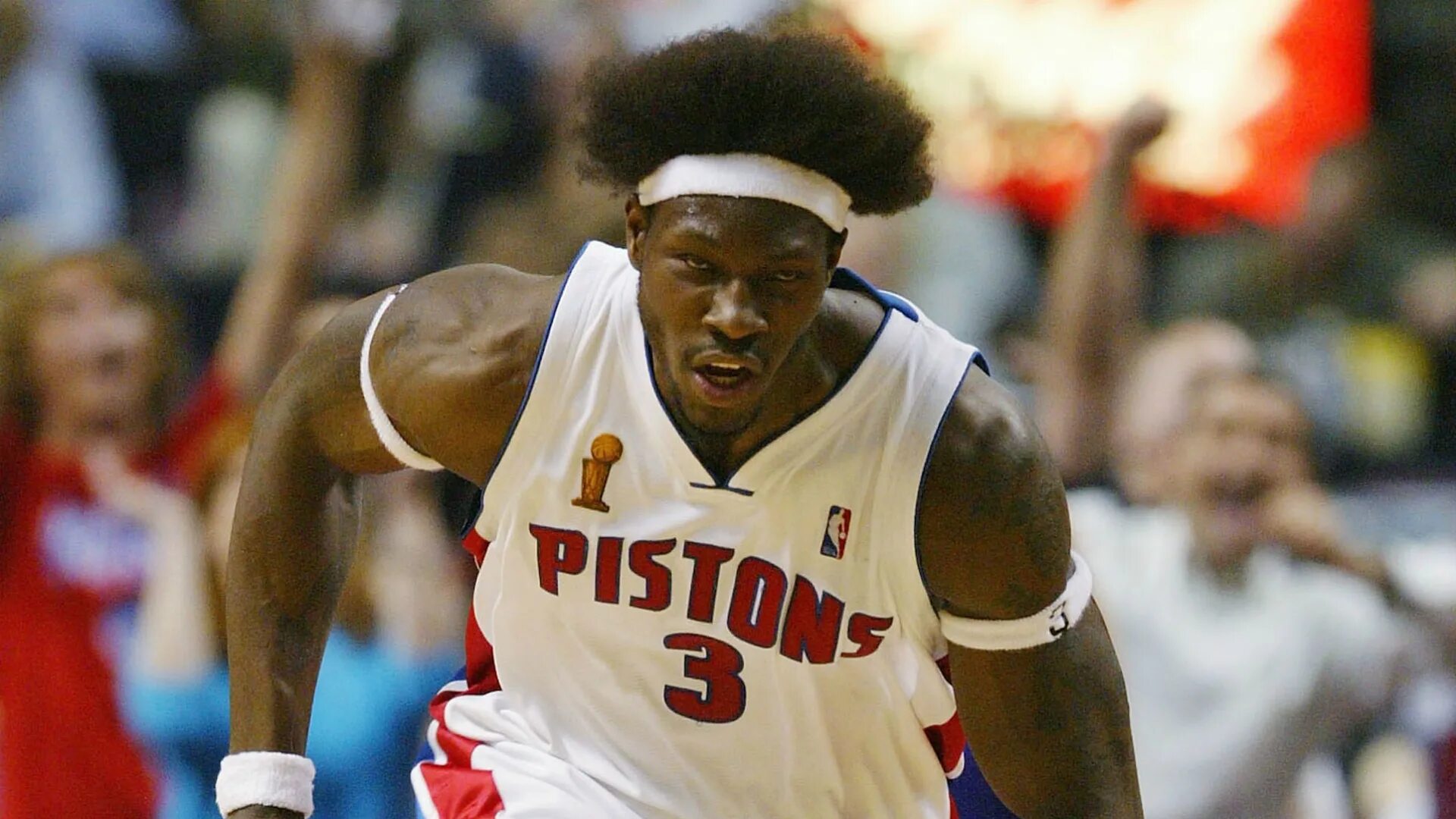 Бен Уоллес баскетболист. Пистонс Детройт Ben Wallace. Бен Валлас НБА.