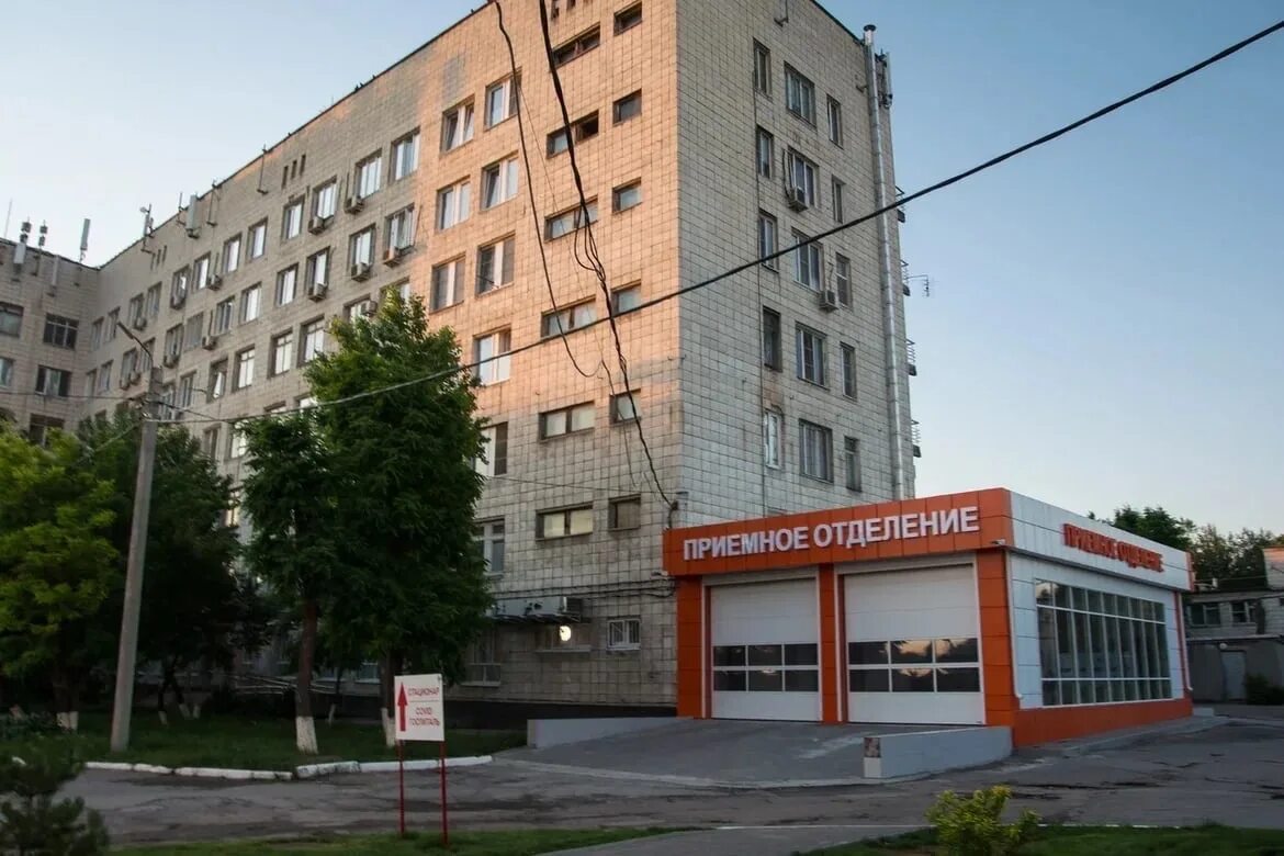 Волгоград, ул. Гуз клиническая больница скорой медицинской помощи № 15. Каустик больница волгоград красноармейский. Кбсмп 15 волгоград. Кбсмп 15 волгоград.