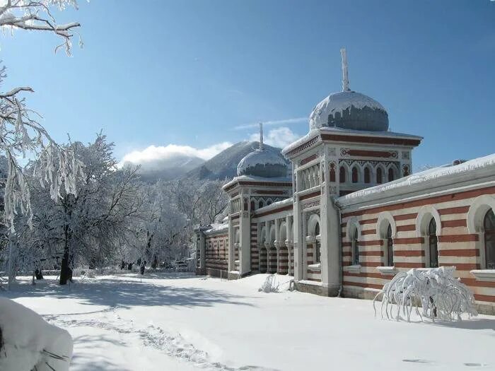 Железноводск парк зимой. Курортный парк Железноводск зимой. Железноводск зимой КМВ. Железноводск Кавказ зимой. Минеральные воды декабрь