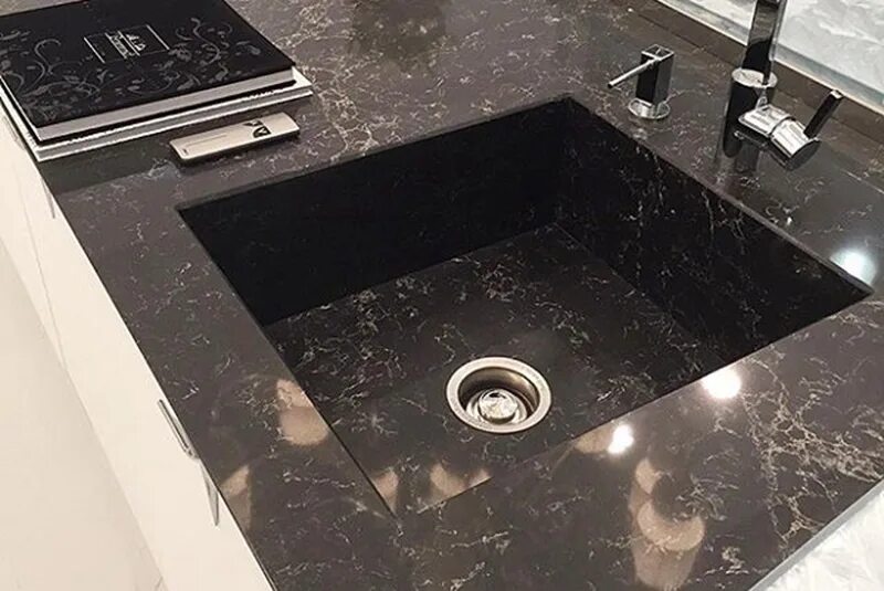 Мойка из камня со столешницей. Мойка из кварцевого агломерата 1000 джон. caesarstone 5100. интегрированная мойка кварц. интегрированные мойки в столешницу кварц.