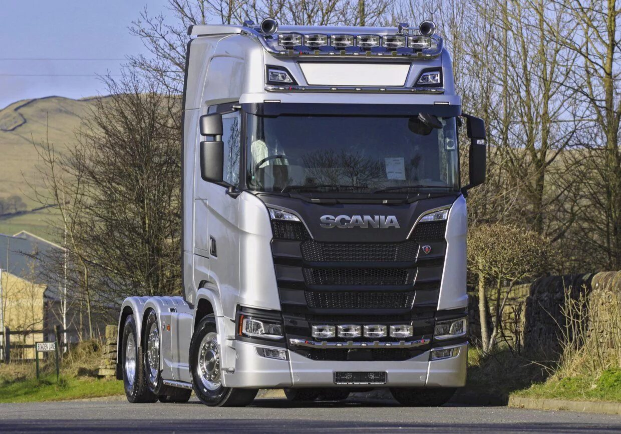 Scania v8 sound. Scania r500 v8. scania dc16 v8. scania s v8. scania truck v8.