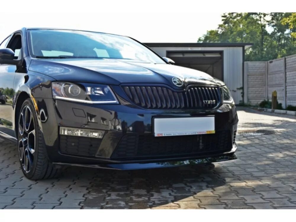 Skoda Octavia a7 RS черная. Бампер Skoda Octavia a7 RS. Skoda Octavia RS 2012 body Kit.