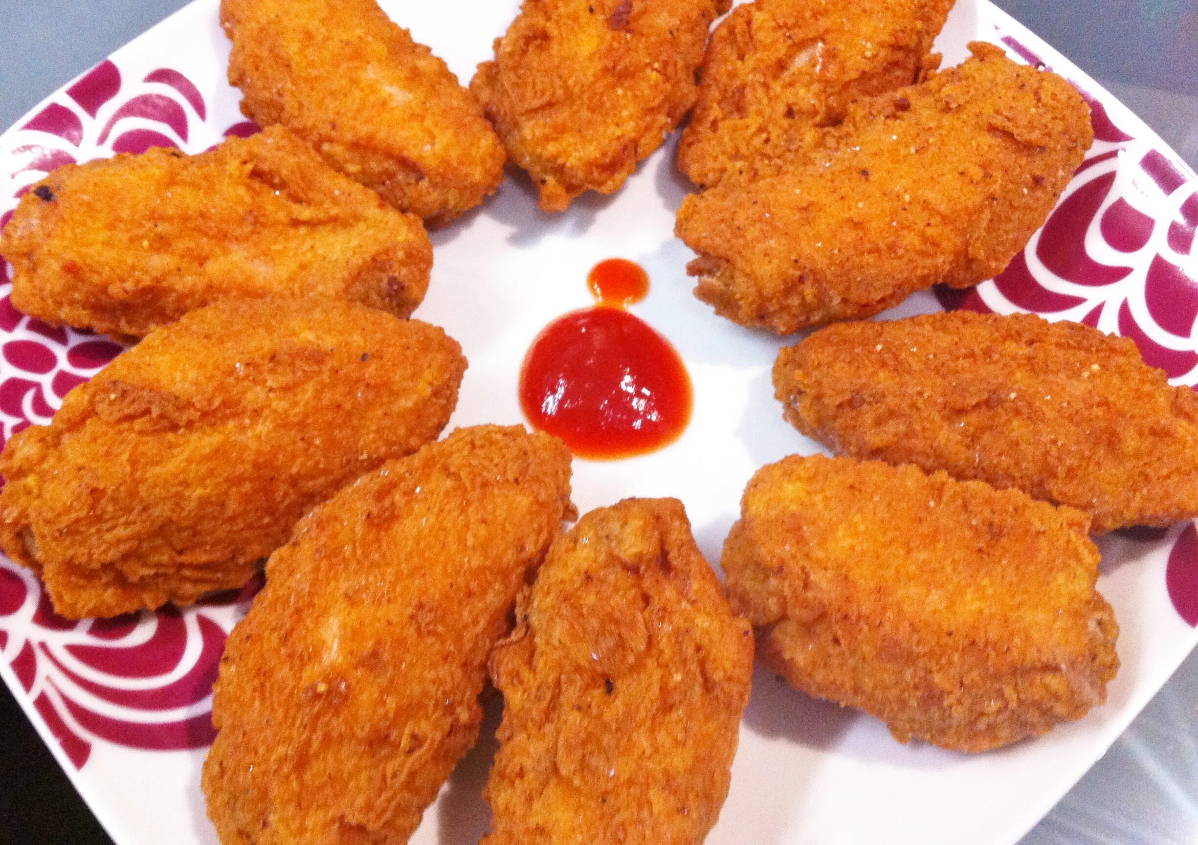 Как сделать кляр для курицы. Чикен в кляре. кляр для курицы кфс. kfc котлеты. курица в кляре kfc.