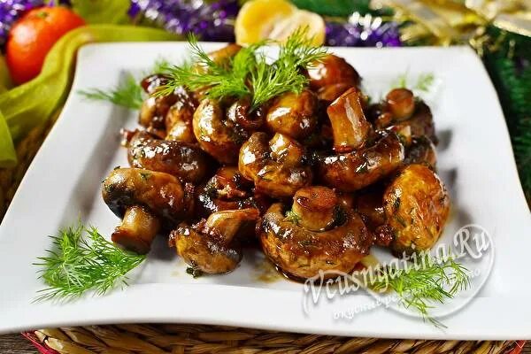 шампиньоны в соевом маринаде. шампиньоны салхино. шампиньоны в чесночном соусе. шампиньоны в соевом соусе. маринованные грибы.