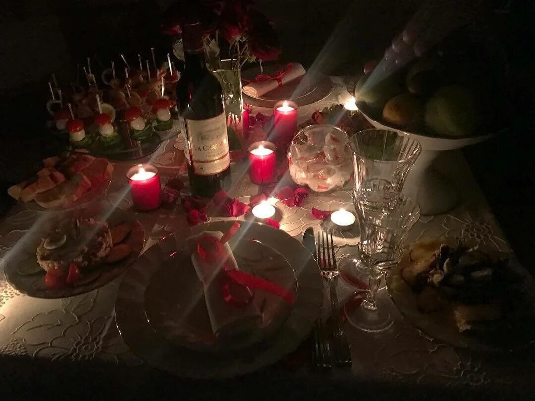 Романтический ужин на 14 февраля. Романтик на 14 февраля. ужин на 14 февраля. сервировка новогоднего стола.
