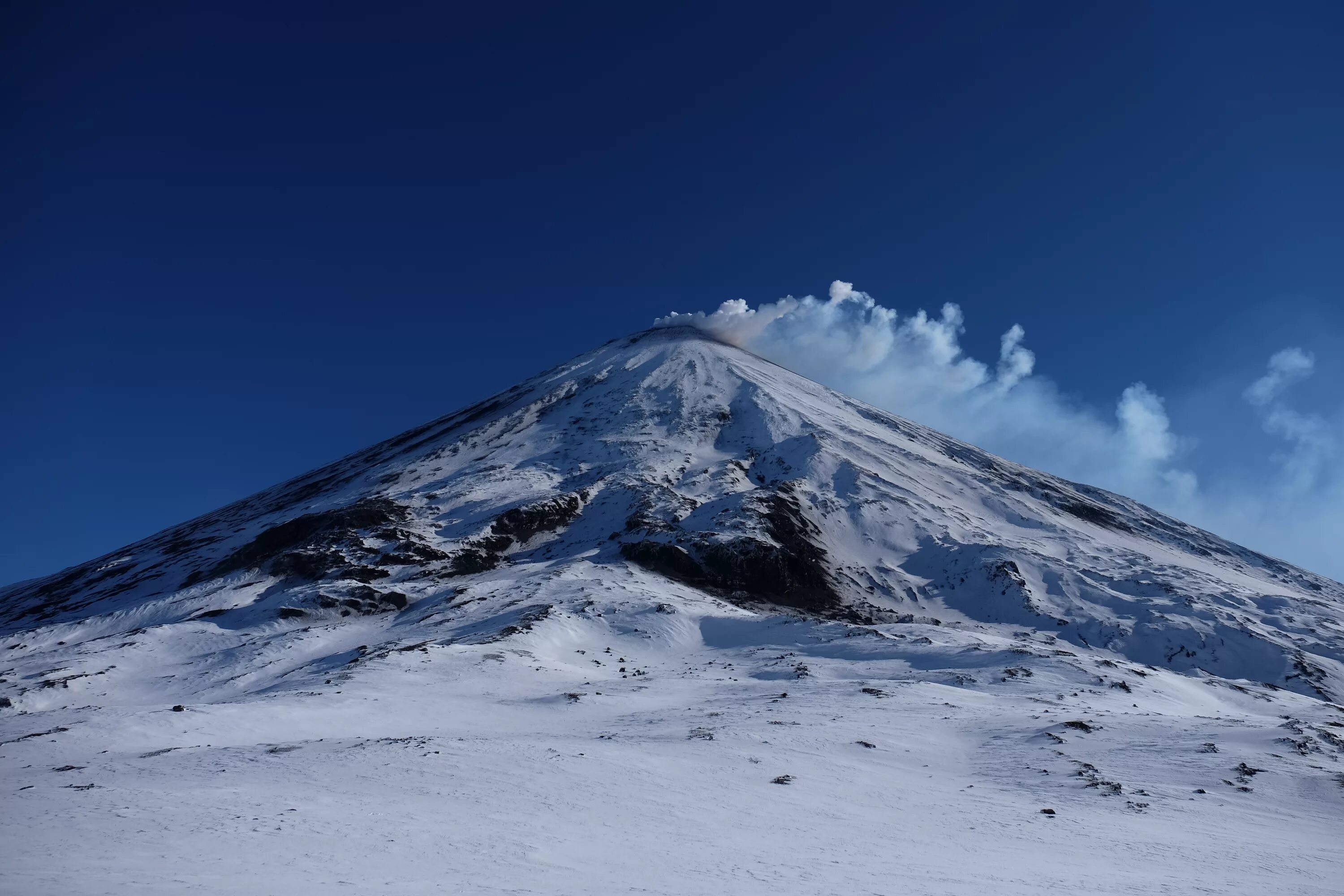 слово сопка. слово сопка. вулканы россии ключевская сопка. ключевская сопка full hd. ключевская сопка.