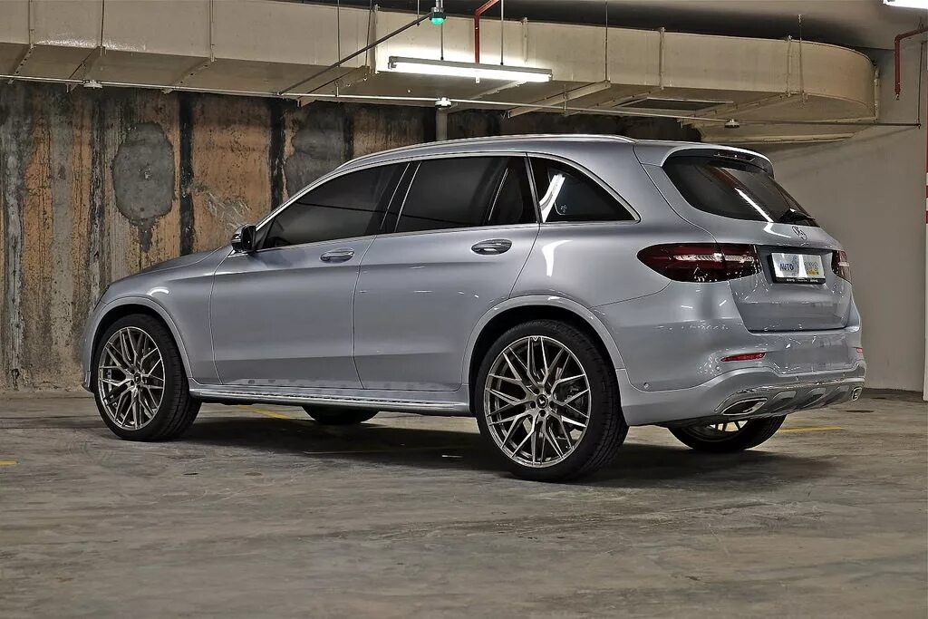 Диски мерседес glc. Диски мерседес glc. Mercedes диски a2134013700. Диски мерседес glc x253. Диски мерседес glc.