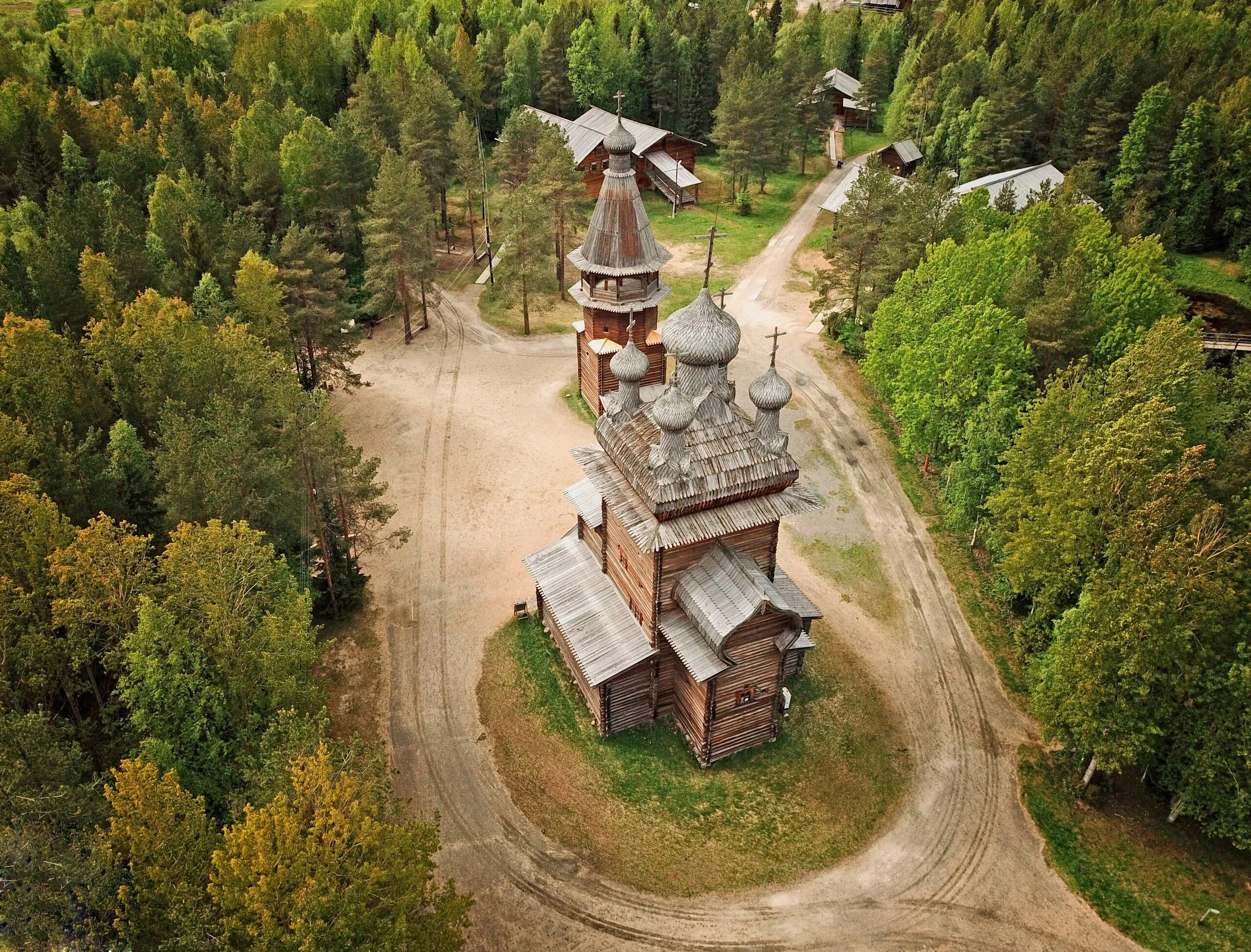 Музей заповедник архангельской области. Музей малые Корелы Архангельск. Музей деревянного зодчества малые Корелы. Архангельский музей деревянного зодчества «малые Карелы». Архангельск музей деревянного зодчества.