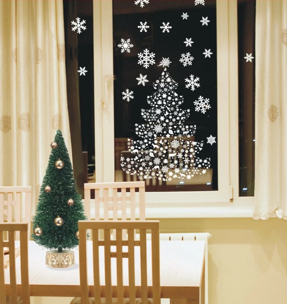 Как можно украсить окно. Как можно украсить окно. Украшение окон на новый год. Новогоднее украшения на окна. Украшения на окна.