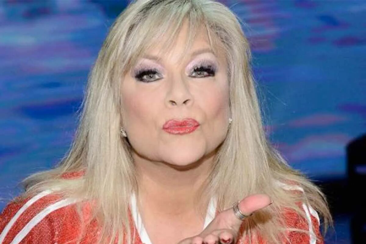Певица фокс. Саманта фокс. саманта фокс сейчас. певица саманта фокс 2025. саманта фокс 2025.