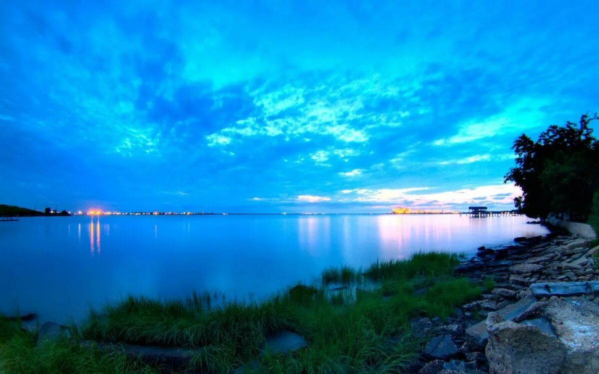Лазоревая синь