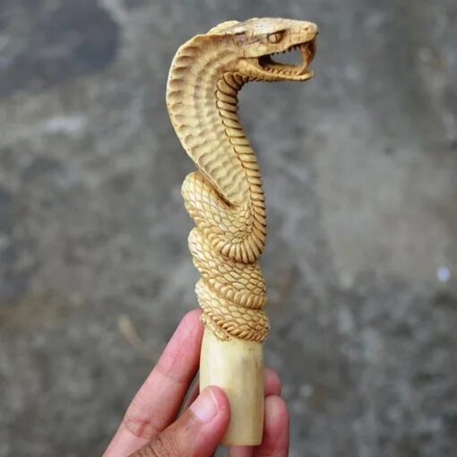 Змея из дерева своими руками фото Pin by Pavel on My work on the thread Wood carving art, Wood carving designs, Dr