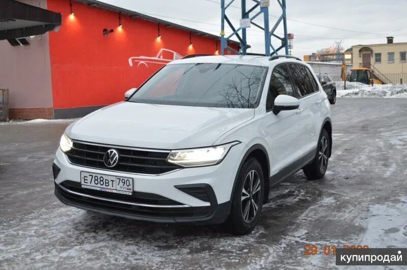Фольксваген тигуан 2021 года выпуска. Новый volkswagen tiguan 2021. Фольксваген tiguan 2021. Серо розовый джип фольксваген. Фольксваген тигуан 19г.