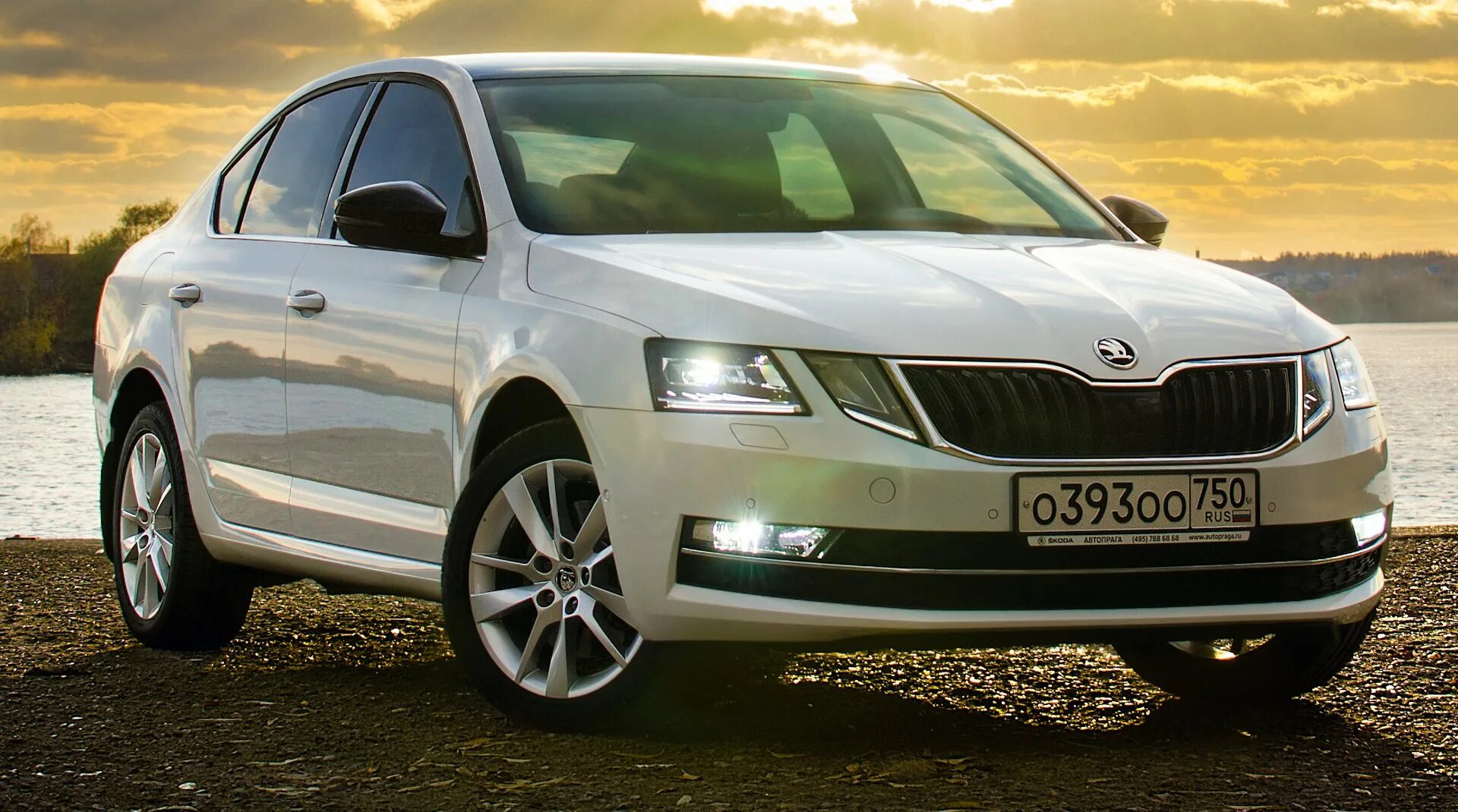 Купить шкода в москве цена. Skoda Octavia mk3.