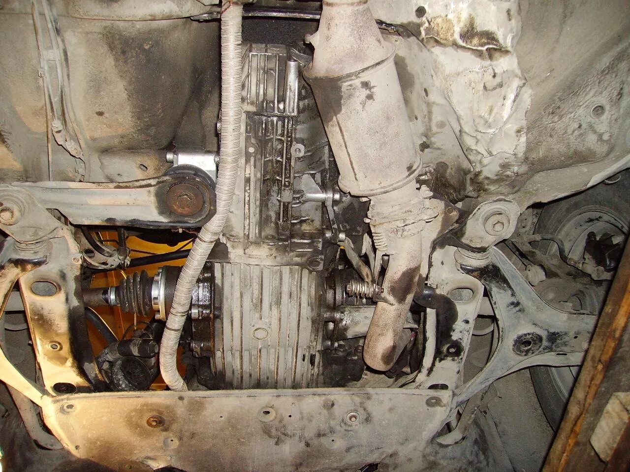 Как снять коробку ауди б4 Disassembly and assembly of the gearbox (Audi 80 B2, 1979-1986 / Transmission /