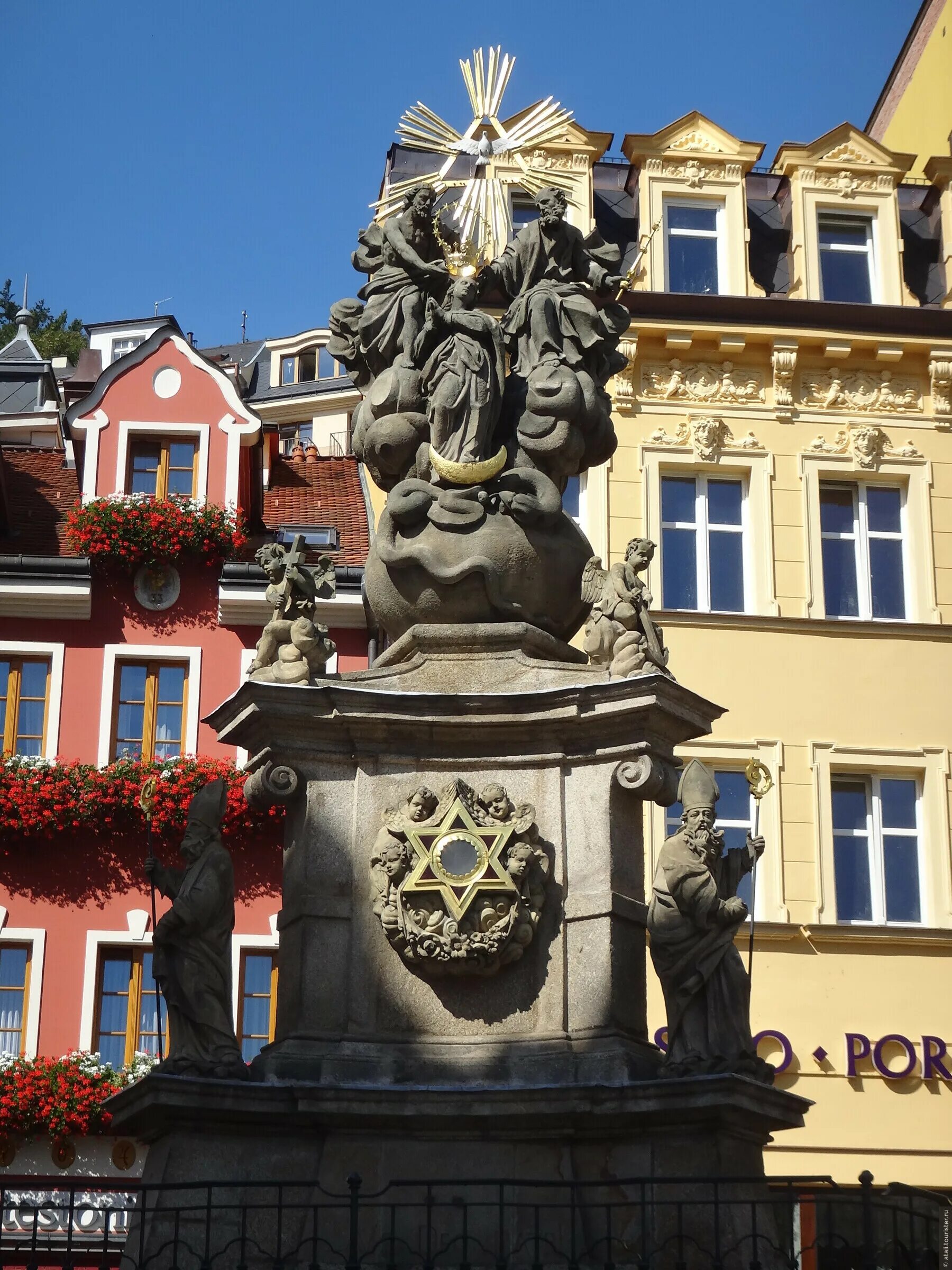 Австрийский город с чумной колонной 4 буквы