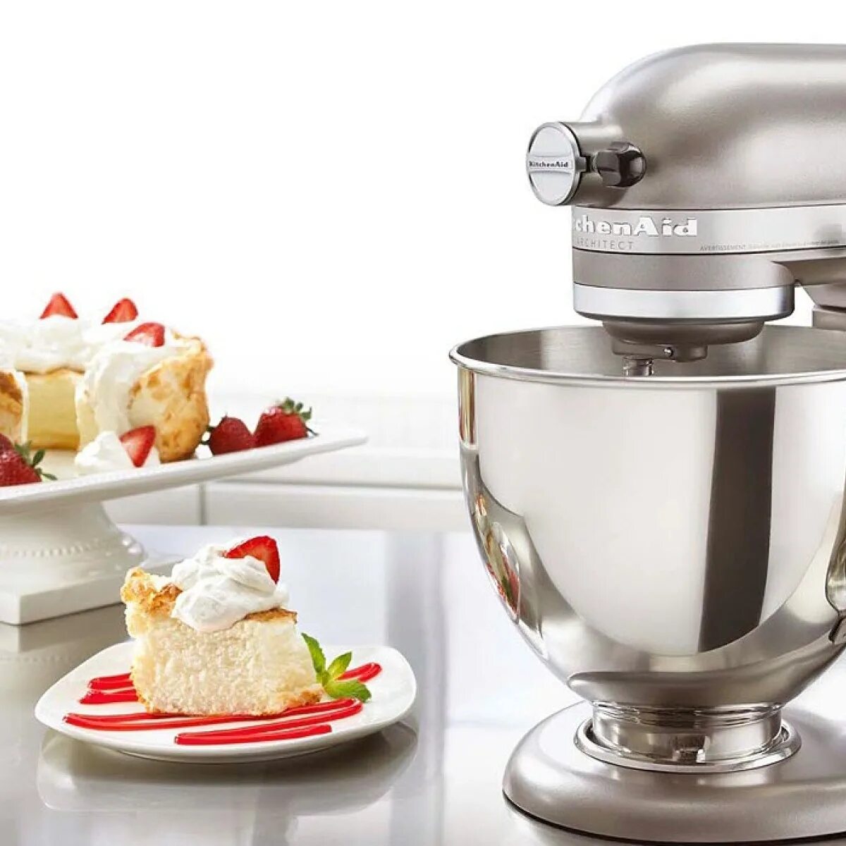 Миксер 2 сид. Миксер kitchenaid 5ksm150psebz. Stand mixer. Миксер kitchenaid 5khm9212eer. Миксер кухонный 90 годов.