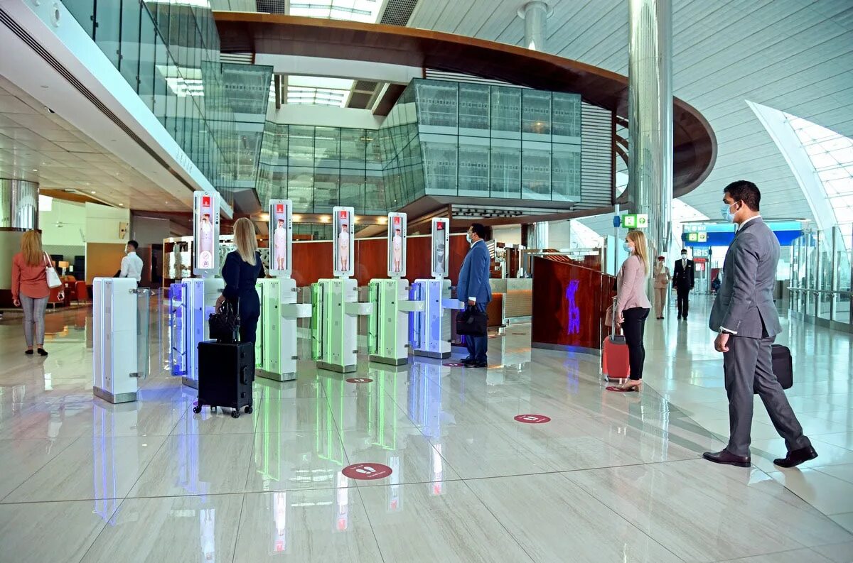 Работает ли аэропорт в дубае. DXB Airport Дубай. Дубай Интернешнл аэропорт. Международный аэропорт Дубай DWC. Дубайский Международный аэропорт (DXB), ОАЭ.