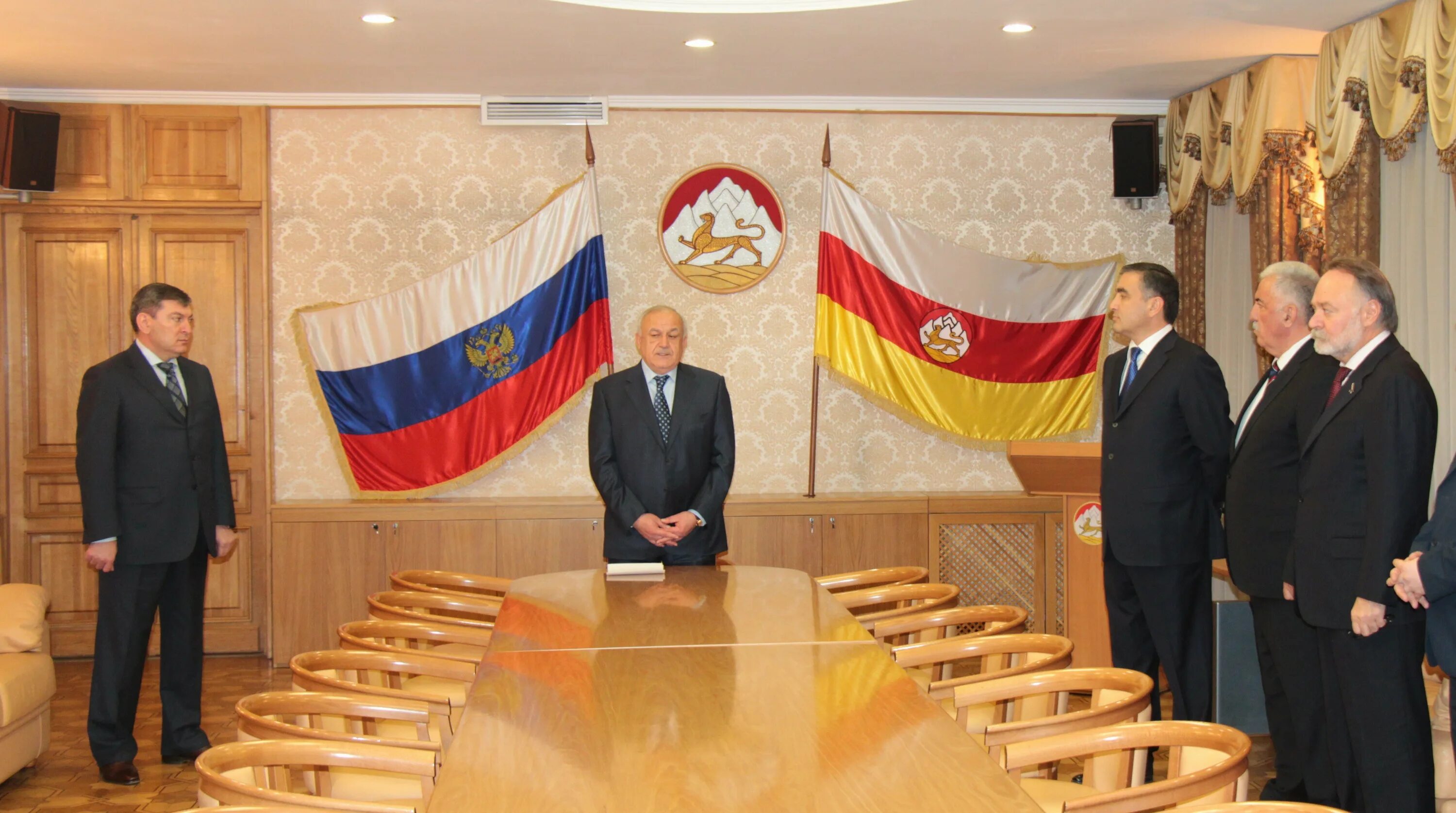 магометов бек ахурбекович. арбитражный суд владикавказ. бочманов виктор владимирович рсо алания. судебный департамент рсо алания. морозов прокурор рсо-алания.