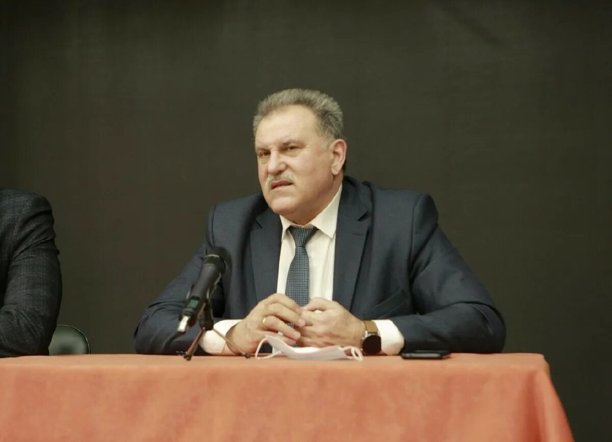 Заместитель начальника московской железной дороги озиев мухарбек. Заместитель начальника курского. Заместитель начальника курского. Заместитель начальника курского. Заместитель начальника курского.