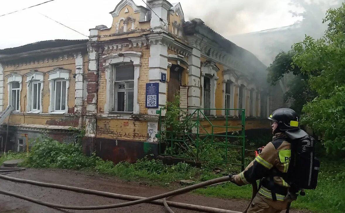 Пожар в усадьбе в Уфе. Усадьба Михаила Рябинина Уфа пожар. Особняк Шамовых Уфа. Пожар на лодочной улице. 17 апреля уфа