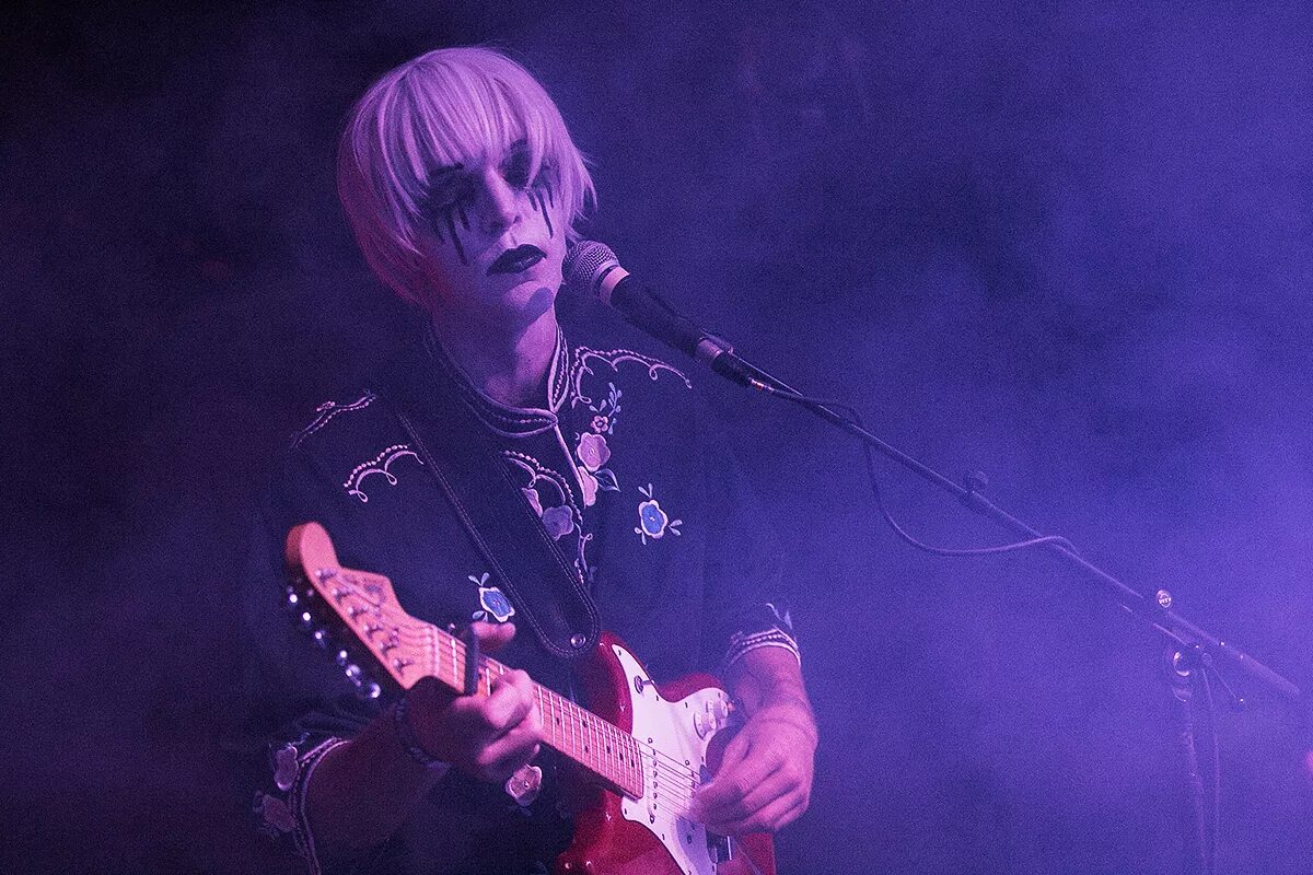 Andrew clinco drab majesty. Drab majesty группа. Drab majesty. Drab majesty без грима. Drab majesty.