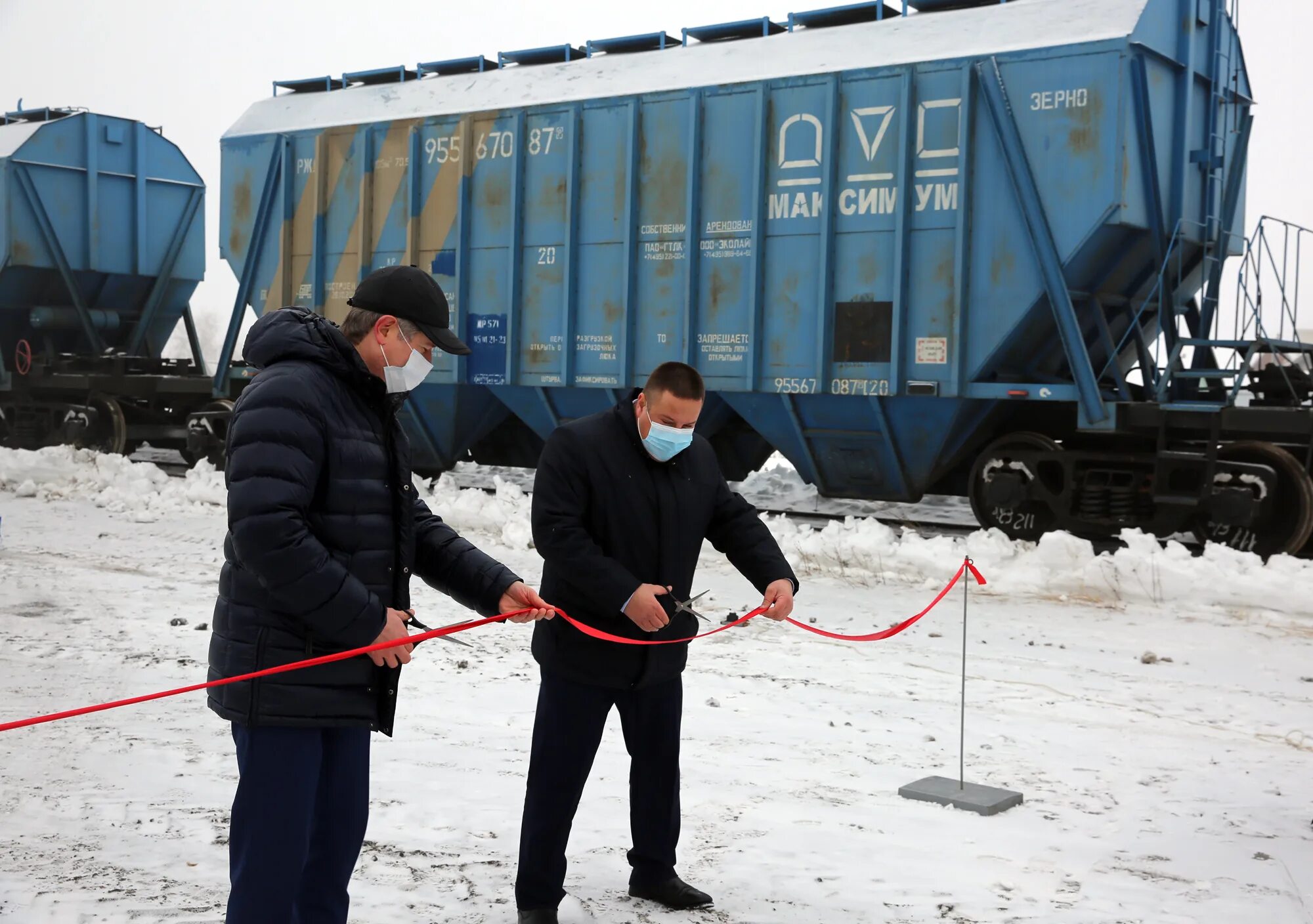 Погода село петровск. Станция Петровск Саратовская область. ЖД станция Петровск. Железная дорога Петровск Саратовский. Погрузнинский элеватор Самарская область.