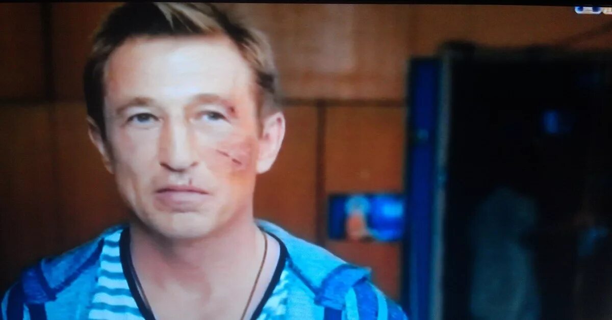 Физрук бывший зек. Владимир сычев фильмы 2022. Физрук миша буддист. Физрук бывший зек. Физрук бывший зек.